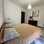 Appartamento 11 Ospiti -balcone-parcheggio Privato, Bulai Sanremo