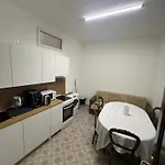 Appartamento 11 Ospiti -balcone-parcheggio Privato, Bulai