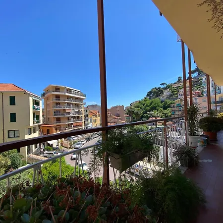 11 Ospiti -balcone-parcheggio Privato, Bulai Apartamento *