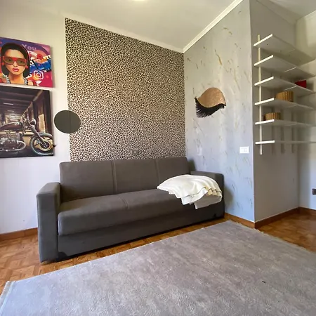 Apartamento 11 Ospiti -balcone-parcheggio Privato, Bulai