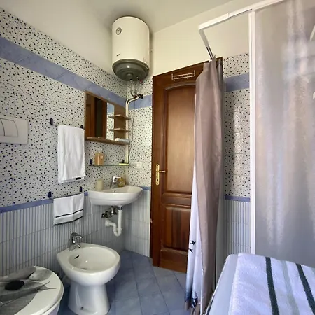 Lägenhet 11 Ospiti -balcone-parcheggio Privato, Bulai *