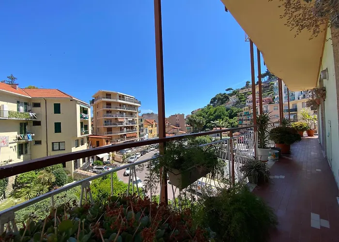 11 Ospiti -balcone-parcheggio Privato, Bulai 公寓 *