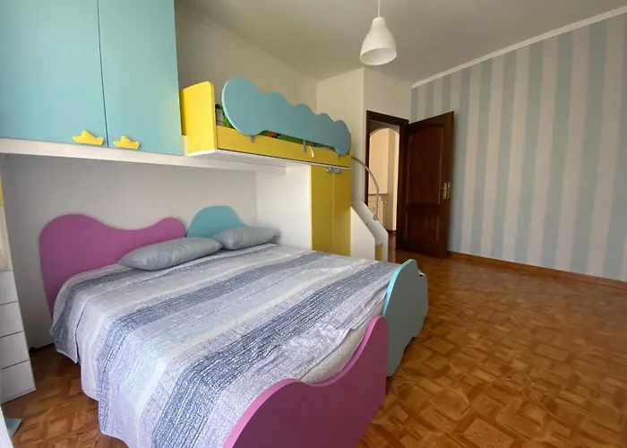 Lägenhet 11 Ospiti -balcone-parcheggio Privato, Bulai Sanremo