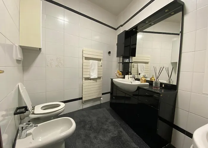 11 Ospiti -balcone-parcheggio Privato, Bulai 公寓