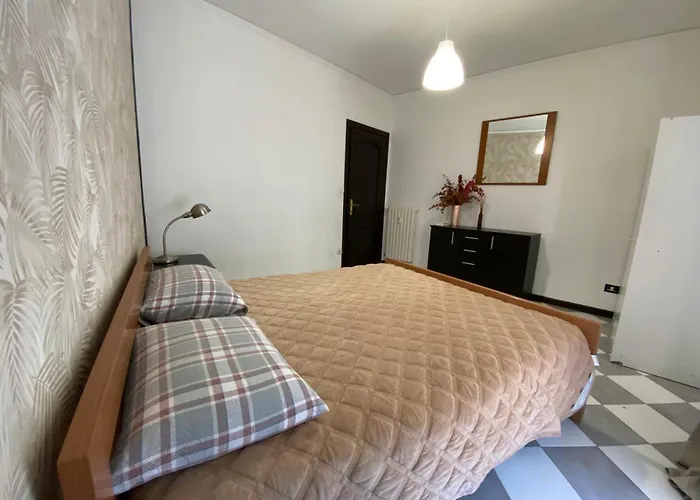 Lägenhet 11 Ospiti -balcone-parcheggio Privato, Bulai Sanremo