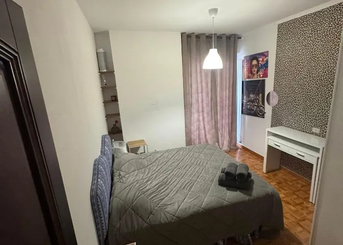 11 Ospiti -balcone-parcheggio Privato, Bulai Lägenhet Sanremo